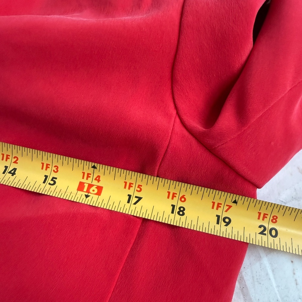 Travis Ayers | Coral Pink Silk Blazer & Skirt Set‎ | Size 12 | Two-Piece Suit - Picture 11 of 13